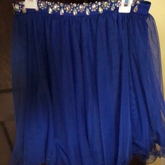 Homecoming/prom dresses - Picture 5 of 7